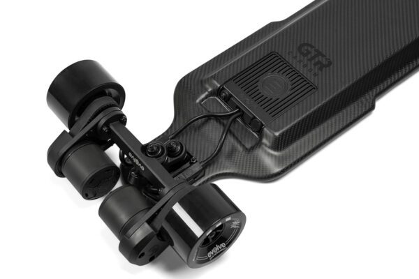 Evolve Skateboards GTR2 Carbon Street electric skateboard